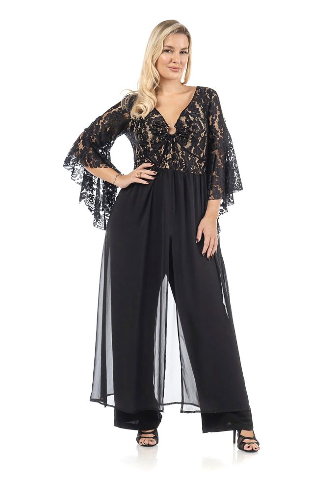 Ολόσμη φόρμα με λεπτομέρειες δαντέλα και μουσελίνα Ολόσμη φόρμα με λεπτομέρειες δαντέλα και μουσελίνα