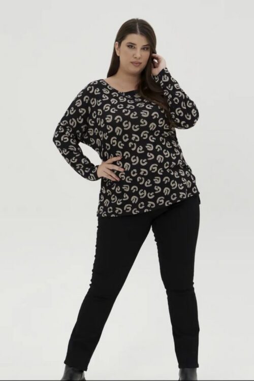 Πλεκτή μπλούζα σε ίσια γραμμή με γεωμετρικά σχήματα