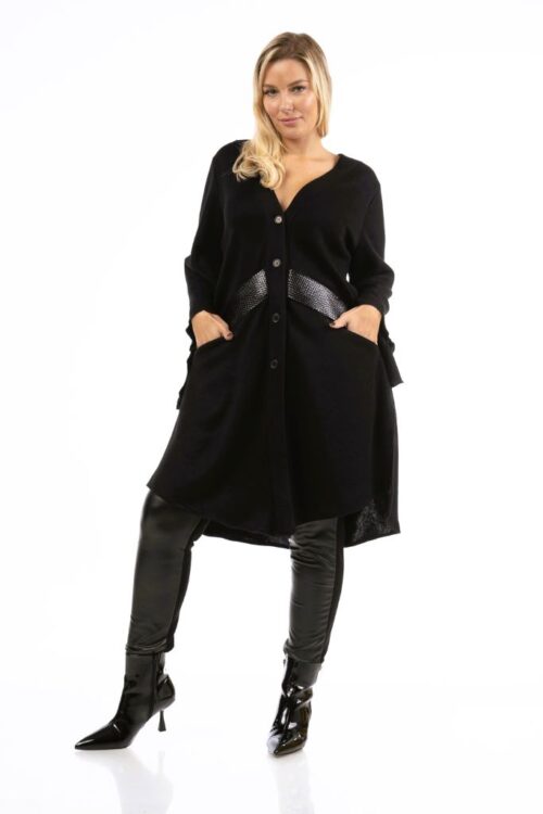 Μακρυά πλεκτή ζακέτα με τσέπες και λεπτομέρειες δερματίνης